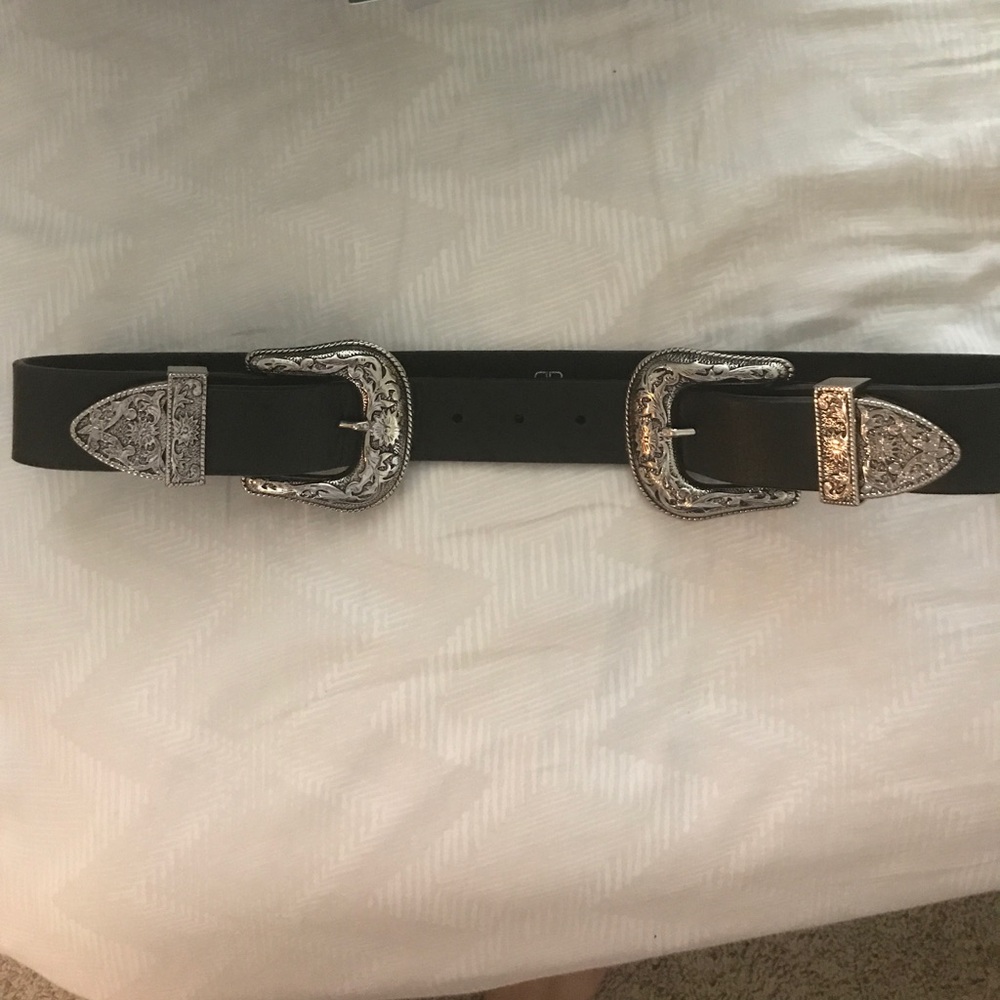 B-Low the Belt black with silver buckles
